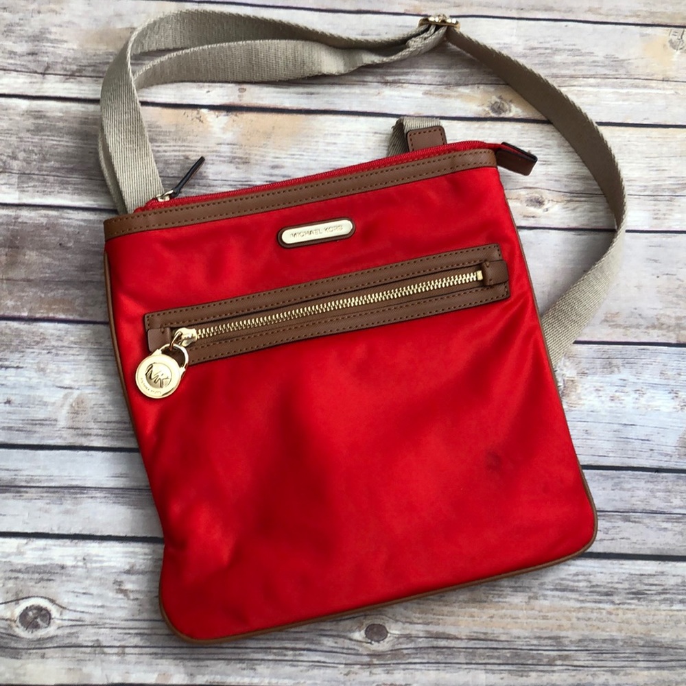 Michael Kors side purse